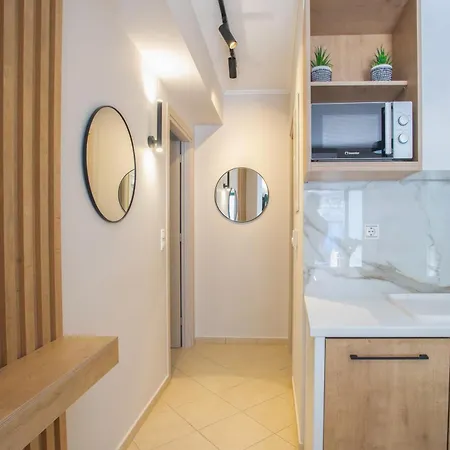 Melissa Zoe House * Vasiliki